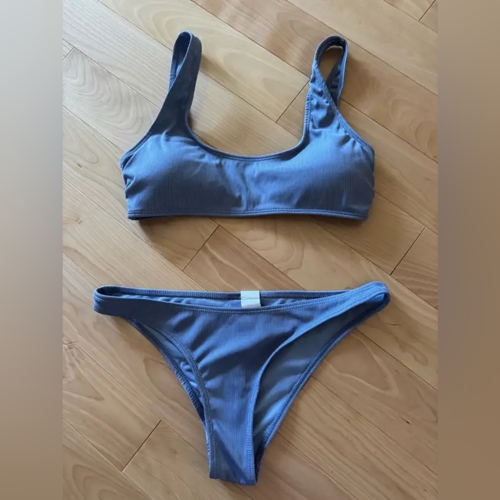 Women’s blue bikini set/bathing suit (M)